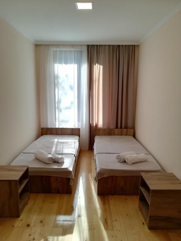 Eka'S Guest House 메스티아 외부 사진