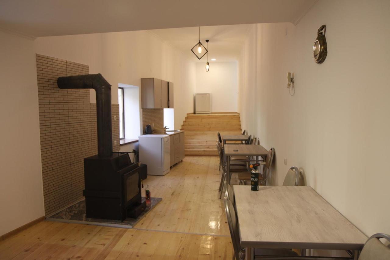 Eka'S Guest House 메스티아 외부 사진